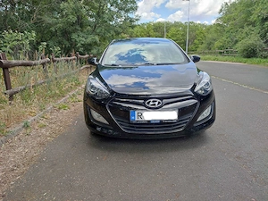 Hyundai I30 1.4i kevésKM vezetett szervízkönyv első tulajdonos - kép 2