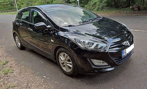 Hyundai I30 1.4i kevésKM vezetett szervízkönyv első tulajdonos - kép 4