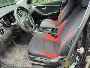 Hyundai I30 1.4i kevésKM vezetett szervízkönyv első tulajdonos - kép 8