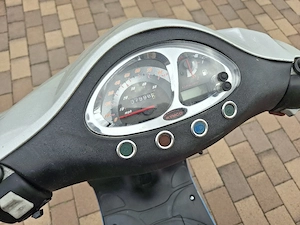 Kymco Vitality 50 Újszerű Gyári 7900km - kép 3