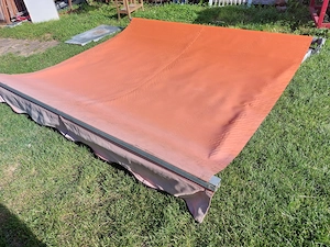 Nap ellenző kitekerhető sz;240 hossz;210 cm 3 db konzol+kurblli tartoz