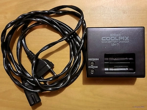 Akkutöltő NIKON Coolpix MH-71 2 db. AA bármely Ni-Mh akkumulátor cellák számára, eladó - kép 6
