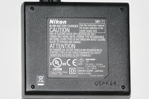 Akkutöltő NIKON Coolpix MH-71 2 db. AA bármely Ni-Mh akkumulátor cellák számára, eladó - kép 5
