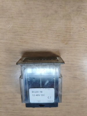  Üzemóra számláló BG 30.18 12V - 48V DC üzemóra mérő - kép 3