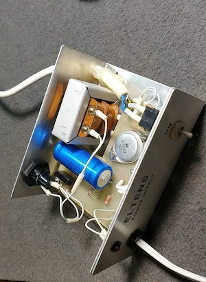 12V akkutöltő eladó, Eltens - kép 6