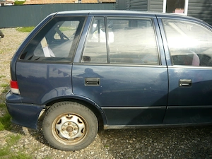 Suzuki Swift 1.0 GLX - kép 3