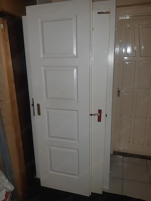 Ajtó tok nélkül teli 62x202,5cm balos falcos újszerű zárral kilinccsel - kép 2