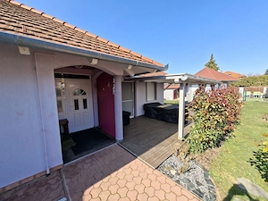 Cserszegtomajon 238 m2-es ikerház egyik 119 m2-es része eladó  - kép 2