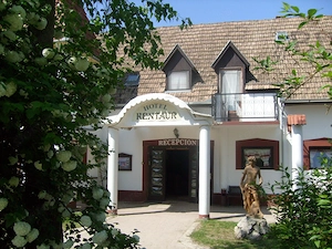 Üdülés a Kentaur Üdülőfaluban Balatonbogláron