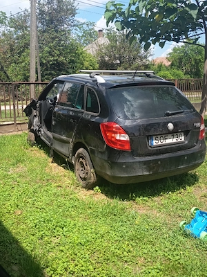 Eladó Skoda Fabia kombi 1.6 - kép 2