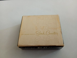 Sarah Coventry "Royal Velvet" vintage ékszerszett, amely egy brossból és hozzá illő, klipszes fülbev - kép 2