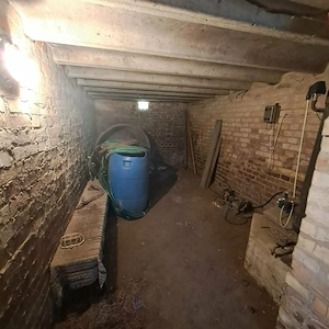 Pilisen 60 m2-es, 2 szobás családi ház 1227 m2-es telekkel - kép 8