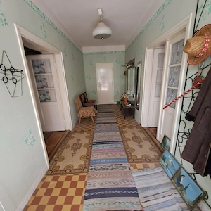 Pilisen 90 m2-es, 2 szoba + nappalis családi ház 1566 m2-es telekkel - kép 2