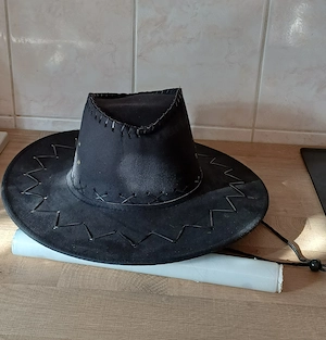 Fekete velúr felnőtt cowboy kalap eladó, ÚJ!