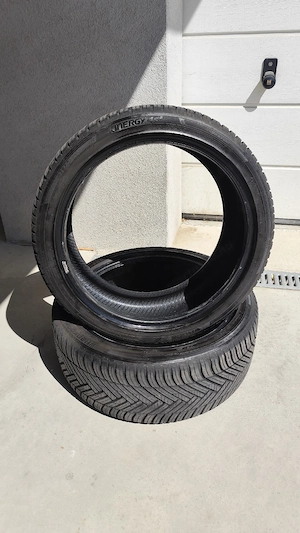 Hankook Kinergy 4s  4 évszakos 225 40 R18 90%-os 2 db eladó 