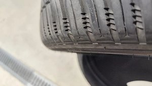 Hankook Kinergy 4s  4 évszakos 225 40 R18 90%-os 2 db eladó  - kép 5