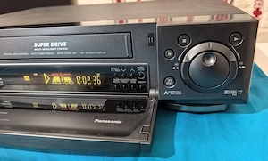 Panasonic NV-HS950 S-VHS csúcs videó kazettákkal - kép 2