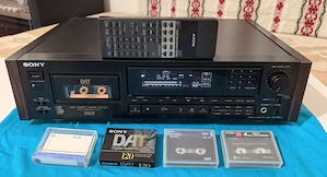 Sony DTC-55 ES DAT kazettákkal.