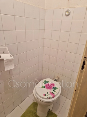 Csorna - központban 64 m2-es lakás eladó - kép 4