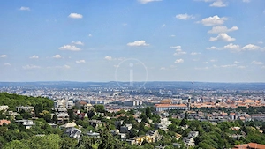 A hegyvidék szívében, panorámás, egyedien kialakítható lakás eladó! - kép 2