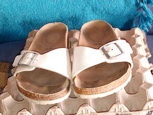 2db Birkenstock Madrid női papucs eur40 fehér és egy fekete 14000ft óbuda személyes átvétel óbudán l - kép 6
