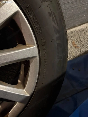 Volkswagen 15 colos felni garnitúra nagyon jó állapotú gumikkal 195 65R15 Falken gumik 2024-es ET 43 - kép 10