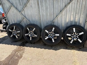 O.Z 258 55 R18 ET 45 8Jx18H2 felni garnitúra UHP ultra high performance 1 szezonos gumik 5x115