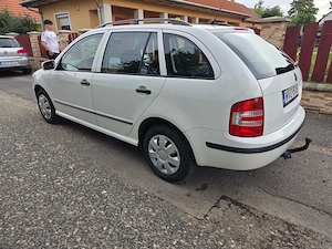 Eladó Skoda Fábia 1.4 benzin - kép 4
