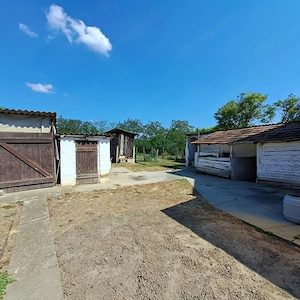 Gombán 120 m2-es, 3 szobás, jó állapotú családi ház 1300 m2-es telekkel - kép 8