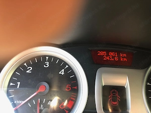 Renault Clio 1.5 dCi GrandTour (dízel kombi) - kép 3