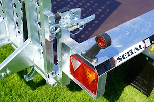 Új SEBAL - Bau 300 gépszállító utánfutó (2700kg) akciósan 1.990.000 Ft - akár kiszállítva is! - kép 4