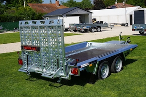 Új SEBAL - Bau 300 gépszállító utánfutó (2700kg) akciósan 1.990.000 Ft - akár kiszállítva is! - kép 2