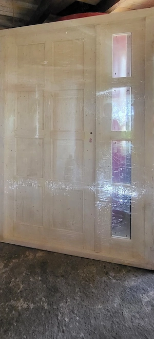 Vadonatúj,bejárati ajtó 140x210cm eladó 