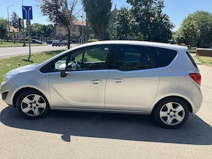Opel MERIVA B (szembenyíló ajtós) - kép 2