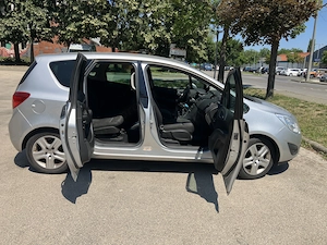 Opel MERIVA B (szembenyíló ajtós) - kép 3
