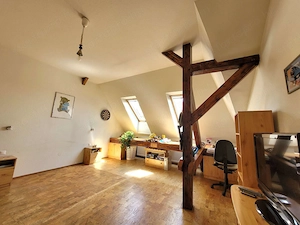 Penthouse-hangulat a megújult Csarnok-negyedben
