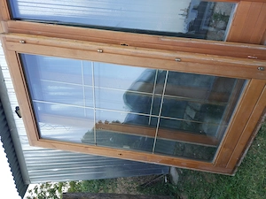 Fa nyiló  erkély ajtó 2 réteg hőszigetelt üveg  sima sz; 99 x 221 5 db, disz osztott 98 x 215 3 db,  - kép 3