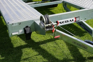 Utolsó darab - új UNI 550 autószállító utánfutó (2700kg) +rendszám 2.178.000 Ft helyett 1.700.000 Ft - kép 4
