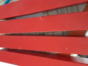 IKEA LACK 55x55cm gyerekasztal a képeken látható állapotban eladó. Pár karcolás van rajta, fotóztam! - kép 6
