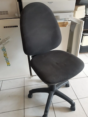 Forgószék légrugós, görgős fekete kárpittal - kép 2