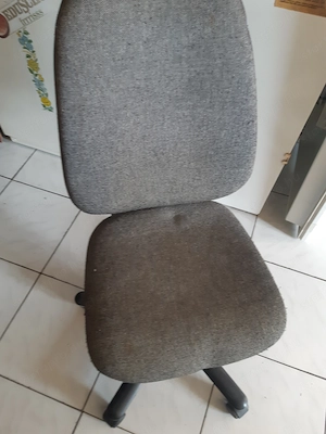 Forgószék szürke kárpittal légrugós, görgős - kép 2