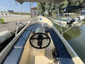 Olympia 440 motoros kishajó - kép 6
