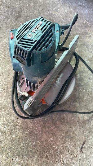 Bosch GKS 600 Professional kézi körfűrész (1200W   165mm) - kép 2