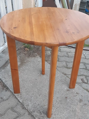 Fenyőfa kerek asztal 70cm átmérőjű és 75cm magas - kép 3