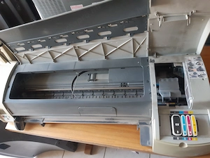 HP Designjet 110plus színes tintasugaras nyomtató hibás - kép 2