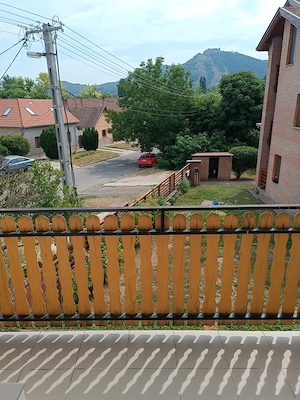 Nagymaros központi részén a Mező utcában, felújított, kényelmes 74 m -s téglalakás eladó!  - kép 6