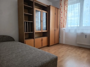 Eladó 56 m2-es, felújított téglalakás Veszprém belvárosában. - kép 3
