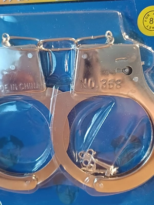 Fém játékbilincs, kulccsal, jelmez kiegészítő eladó, ÚJ! - kép 2