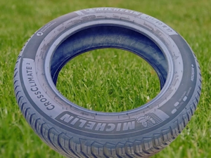 ELADÓ 4 Db Michelin CrossClimate2 Négy Évszakos 2025 évi GUMI! - kép 2