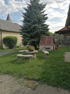Családi Ház Isztimér központjában 3137 m2-es telken eladó !  - kép 3